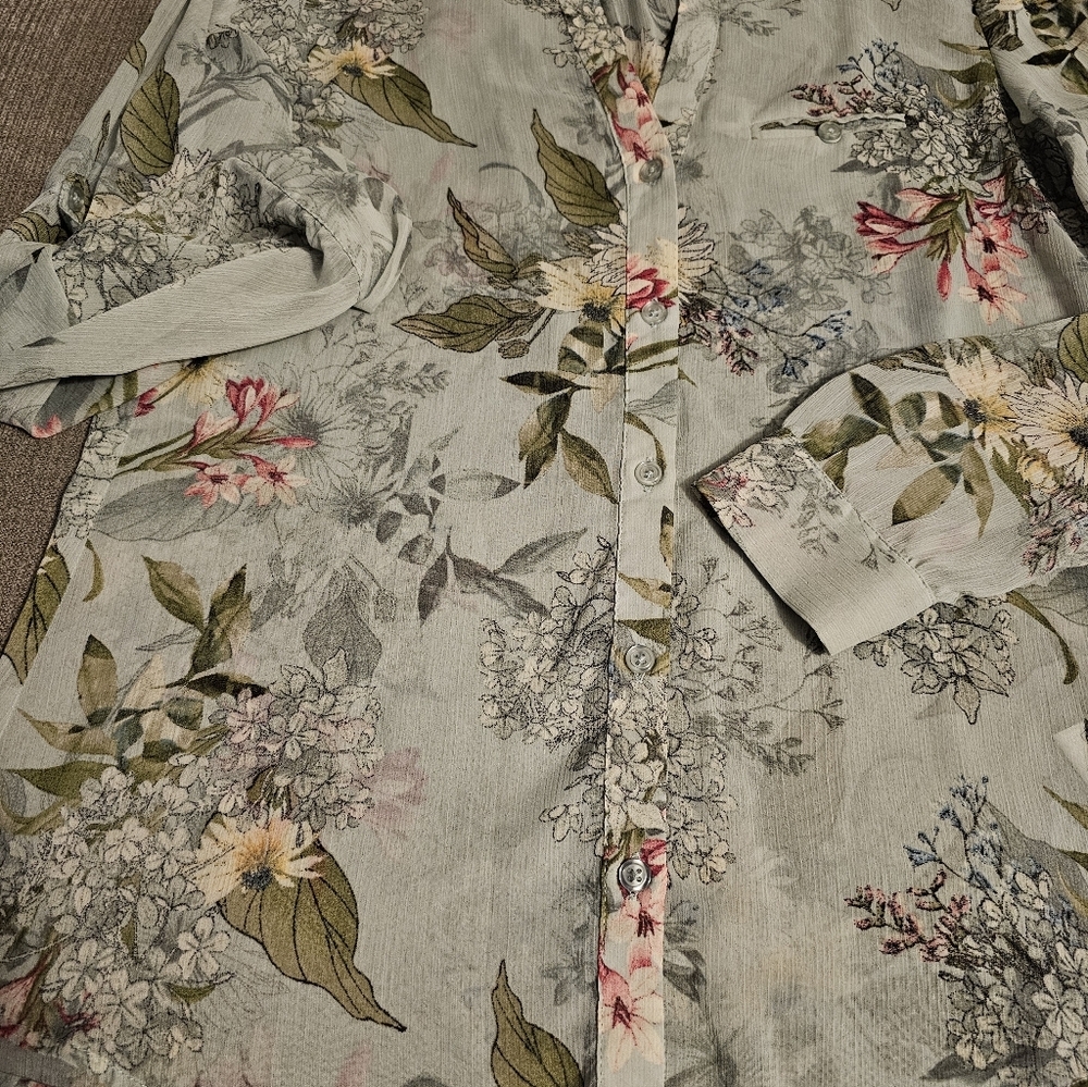 Kut From The Kloth Light Green Floral Sheer Boho Button Top Size Small - Picture 3 of 6